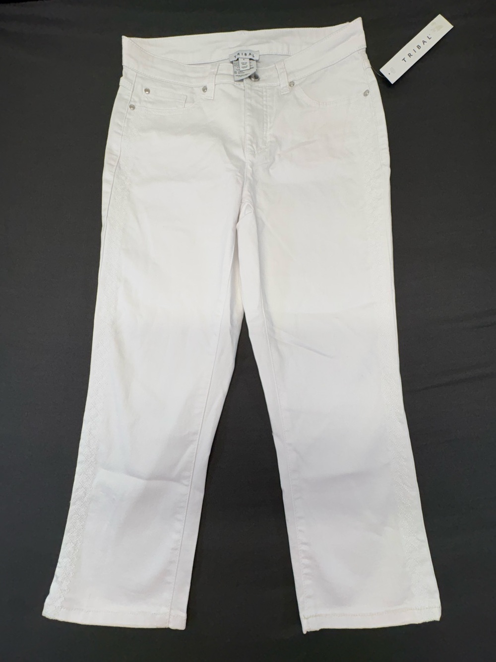 NWT Tribal White Cropped Straight Leg Jeans Size 4